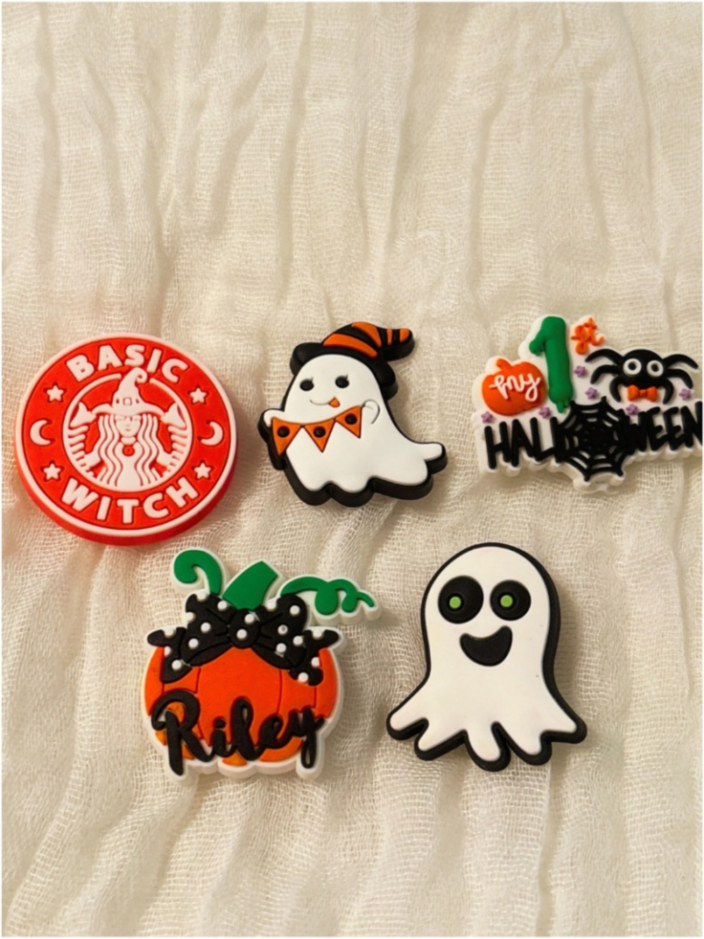 Set # 17 – 5 Pack Random Halloween Jibbitz/Croc Charms